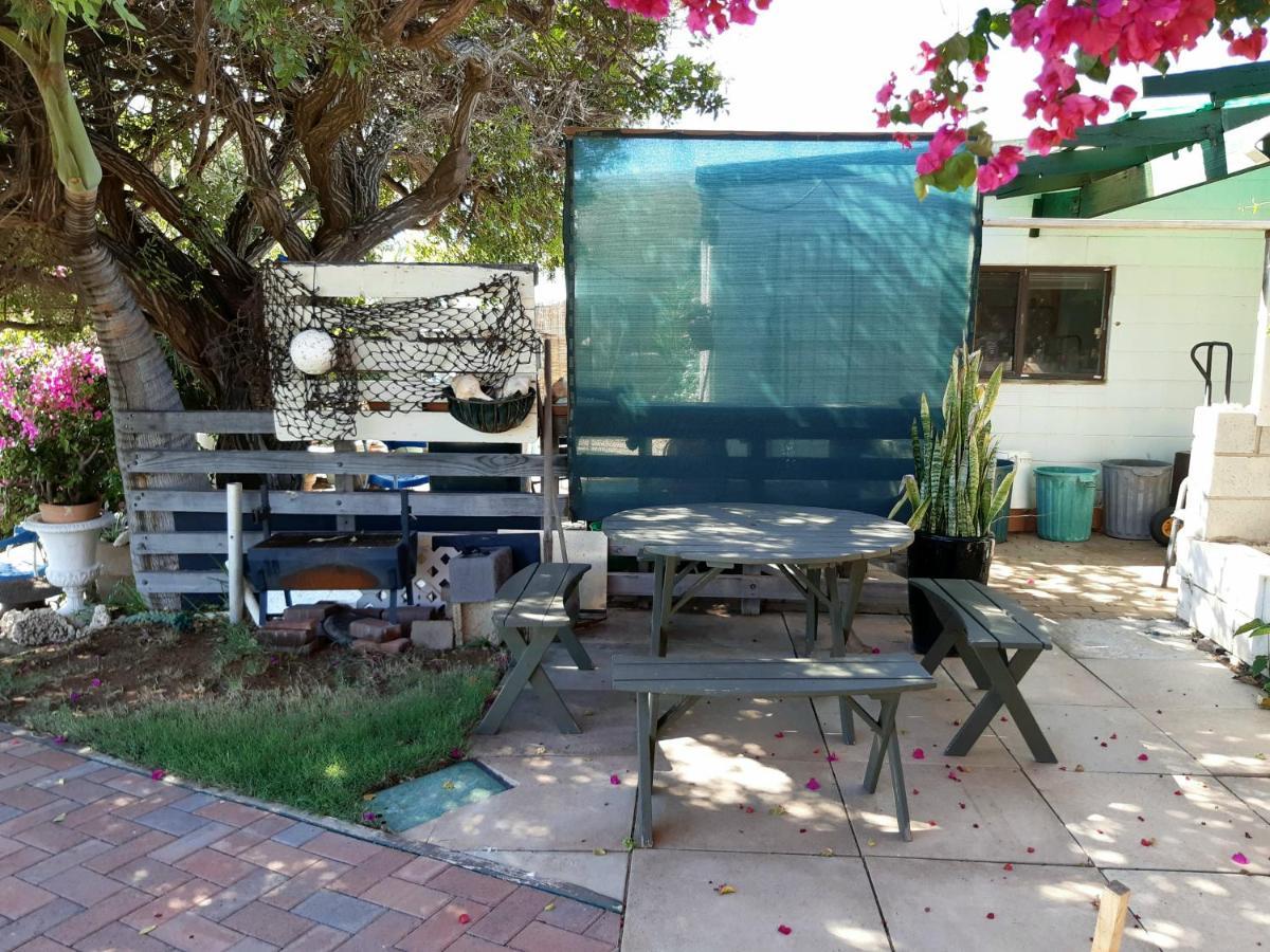 Pelican Point Waterfront Resort Formerly Carnarvon Beach Retreat Exterior photo